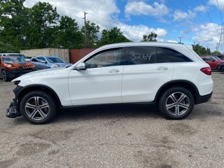 2017 Mercedes-Benz GLC 300 - Exterior Side Driver Image